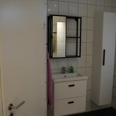 Elling Apartment *